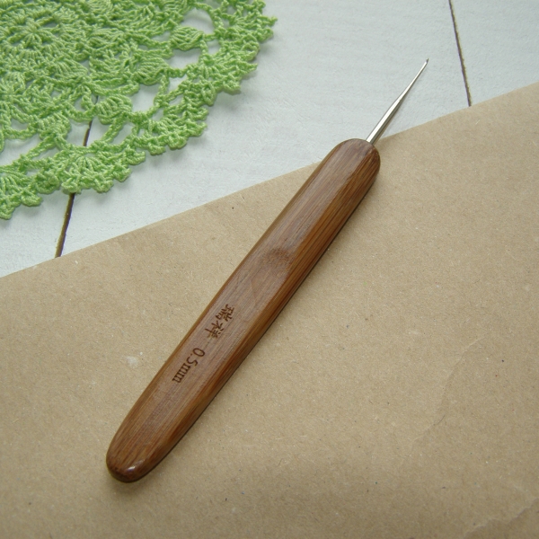 Гачок з бамбуковою ручкою, стальний, 0,50мм