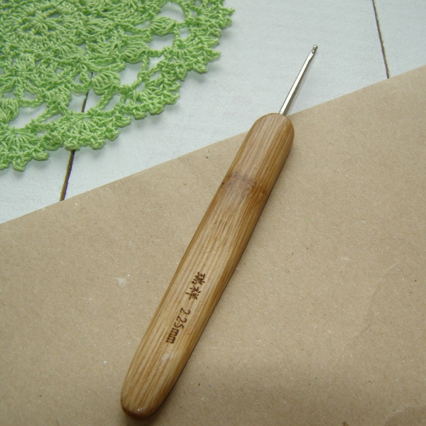 Гачок з бамбуковою ручкою, стальний, 2,25мм