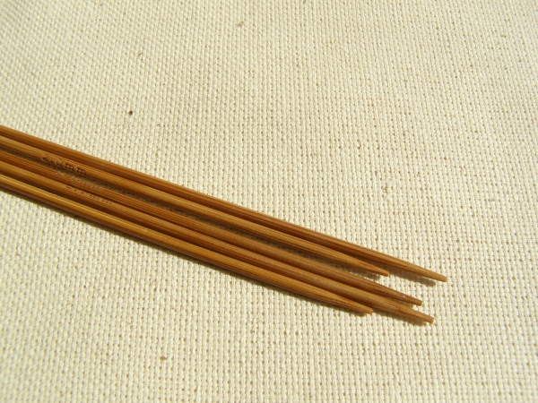 Чулочные бамбуковые спицы 20см, 2,0мм