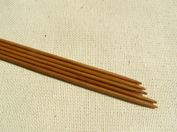 Чулочные бамбуковые спицы 20см, 2,5мм